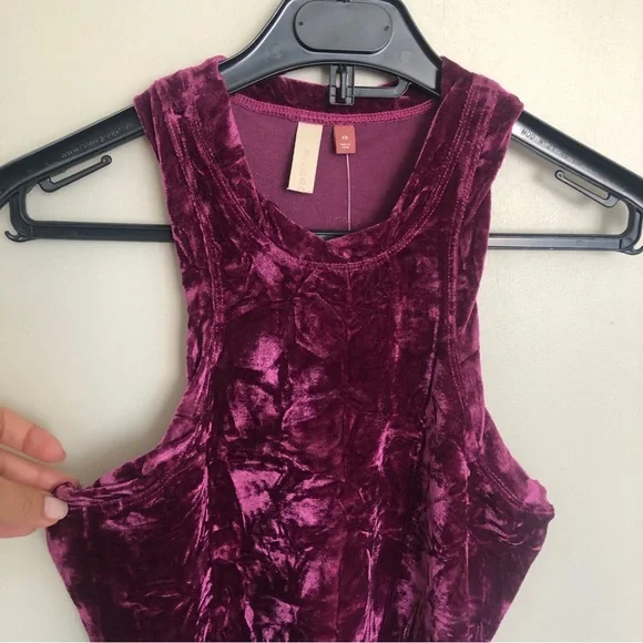 Anthropologie velveteen racerback tank top. - Picture 9 of 10